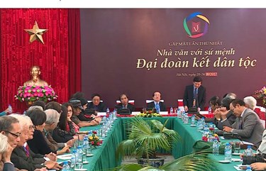 Thơ ca và câu chuyện hòa giải